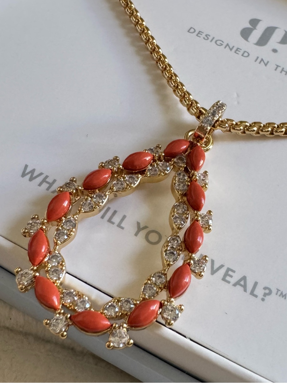Laurel Drop - Carnelian Magnesite on Gold - OG Neck